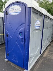 Portable Restroom Deluxe-Flushable